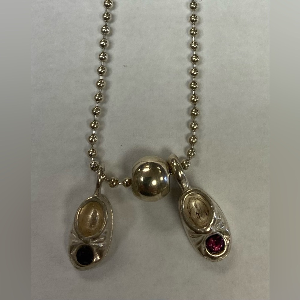 VINTAGE SILVER SHOES PENDANT WITH STONE SILVER CHAIN NECKLACE MADE IN ITALY